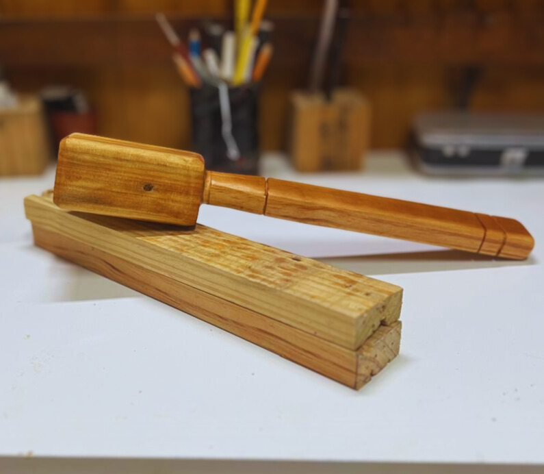 Marcenaria de reaproveitamento, Artesanato com madeira de reuso, Tutoriais de marcenaria criativa, Decoração sustentável feita à mão, DIY madeira de demolição, Marcenaria como terapia, Despertar espiritual através do fazer, Criatividade e transição planetária, Paz e alegria no trabalho manual, Criação consciente, Feito a Elis, Elisângela da Silva marcenaria, Marcenaria com alma