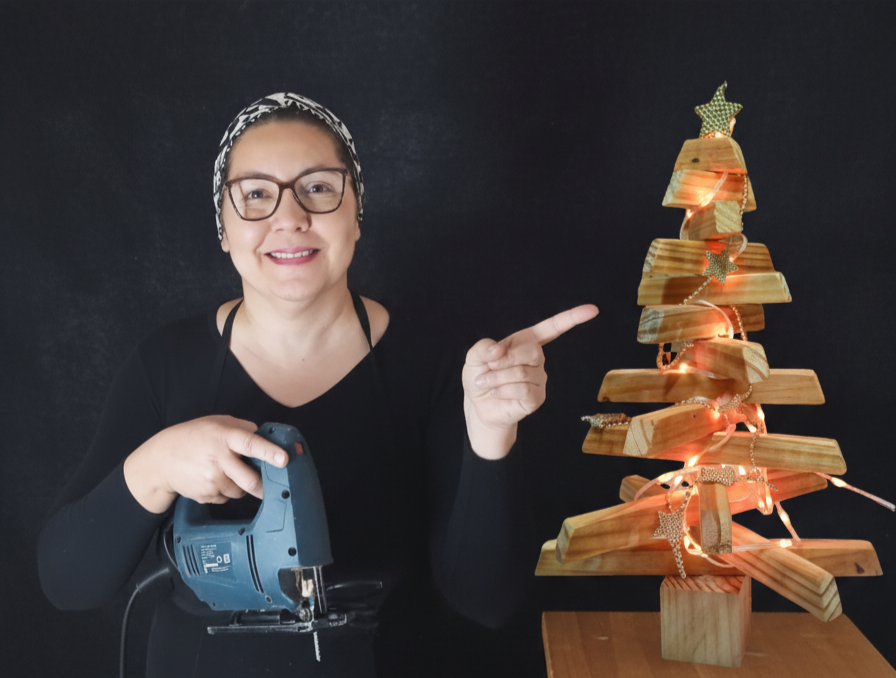 Marcenaria de reaproveitamento, Artesanato com madeira de reuso, Tutoriais de marcenaria criativa, Decoração sustentável feita à mão, DIY madeira de demolição, Marcenaria como terapia, Despertar espiritual através do fazer, Criatividade e transição planetária, Paz e alegria no trabalho manual, Criação consciente, Feito a Elis, Elisângela da Silva marcenaria, Marcenaria com alma